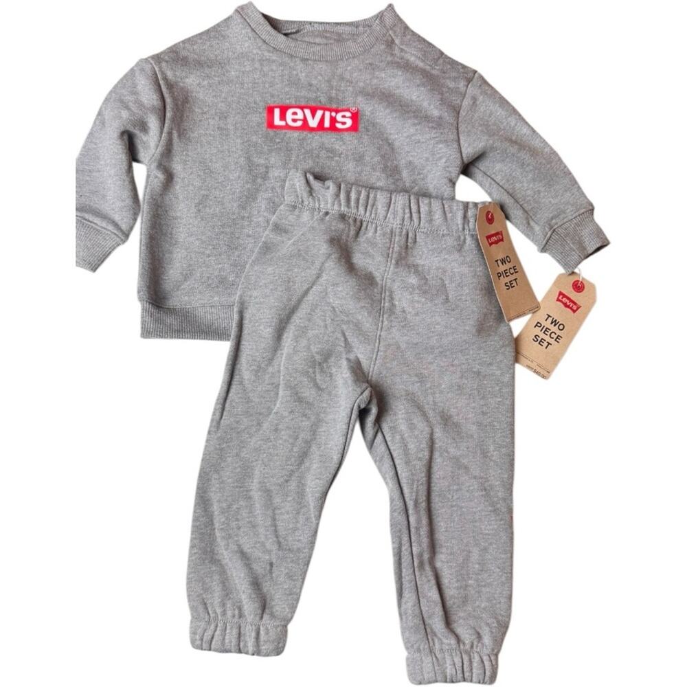 Levi’s Logo Cold Weather Baby Long Sleeve Crew Neck Sweatpants Two Piece Set NWT